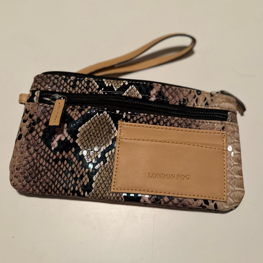 LONDON FOG Tan and Black Wristlet Snakeskin Design Clutch Pouch
